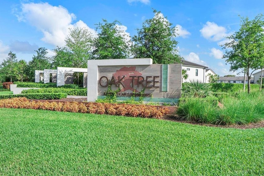This 2024, like new, Pulte home is located in the uber - photo 33