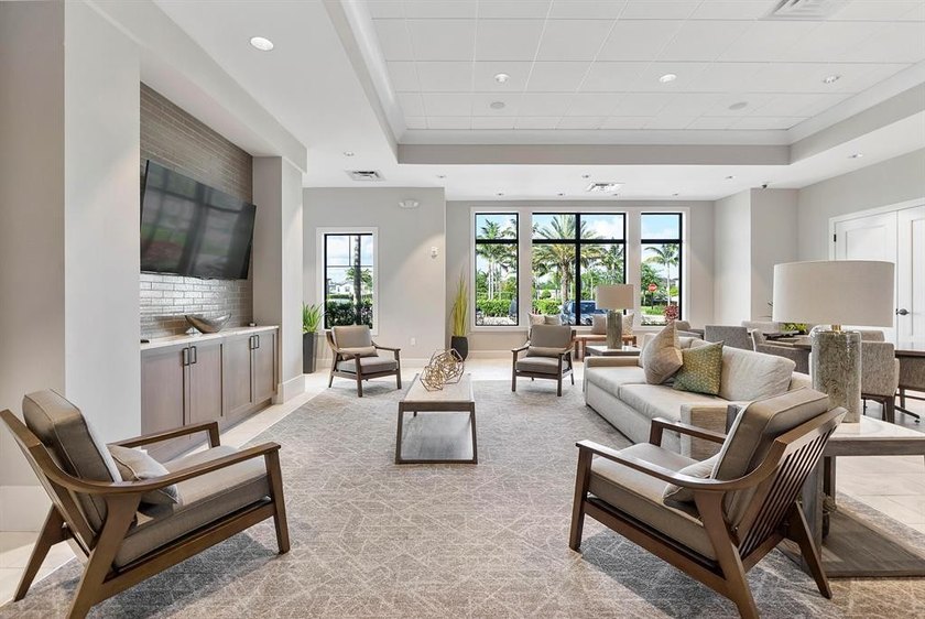 This 2024, like new, Pulte home is located in the uber - photo 38