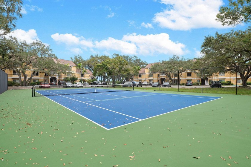 This 2024, like new, Pulte home is located in the uber - photo 45