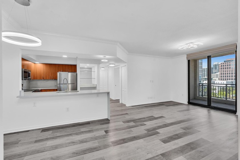 Seller Financing Available! One of the most desirable unit - photo 12