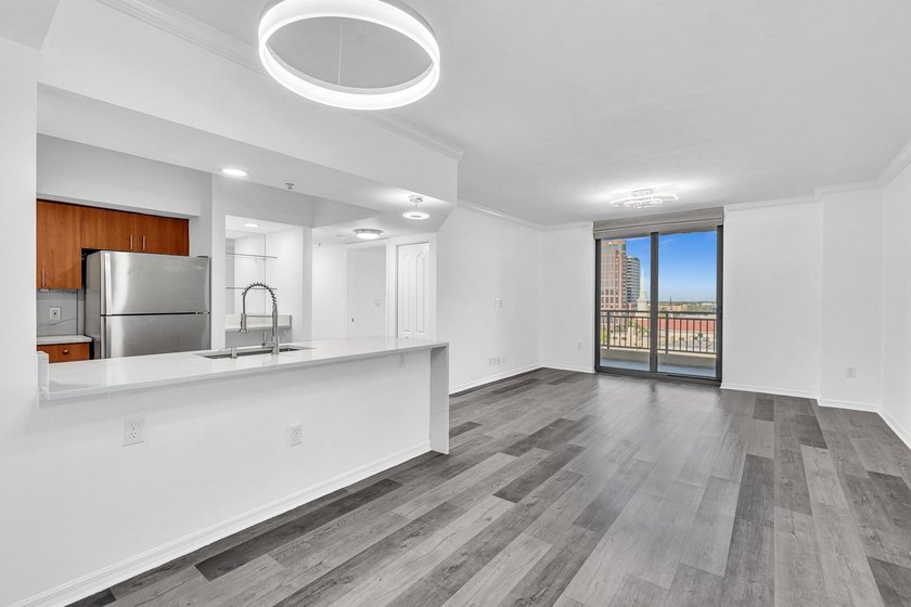 Seller Financing Available! One of the most desirable unit - photo 13