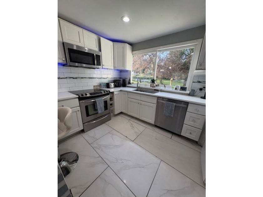 Welcome to 349 E 8th St in Frostproof, FL - an updated 2-bedroom - photo 19