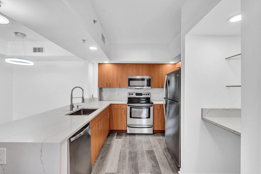 Seller Financing Available! One of the most desirable unit - photo 23