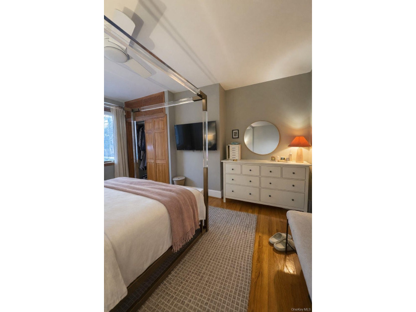 Located in the heart of Williamsburg, this charming property at - photo 8