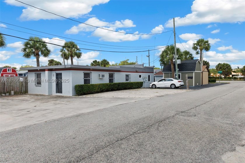 Mixed-use &amp; multi-parcel commercial portfolio in the heart of - photo 14