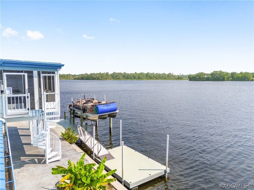 Just 1 hour from Tampa via Suncoast Parkway, this rare main - photo 25