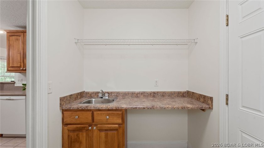 Beautifully maintained 5-bedroom, 3.5-bath home located in the - photo 43