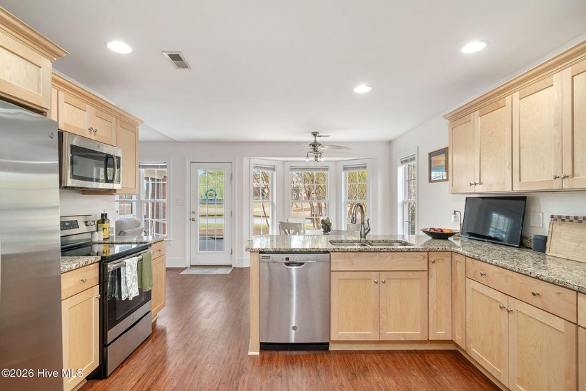 Welcome to 138 Candlewood Drive--where comfort meets effortless - photo 8