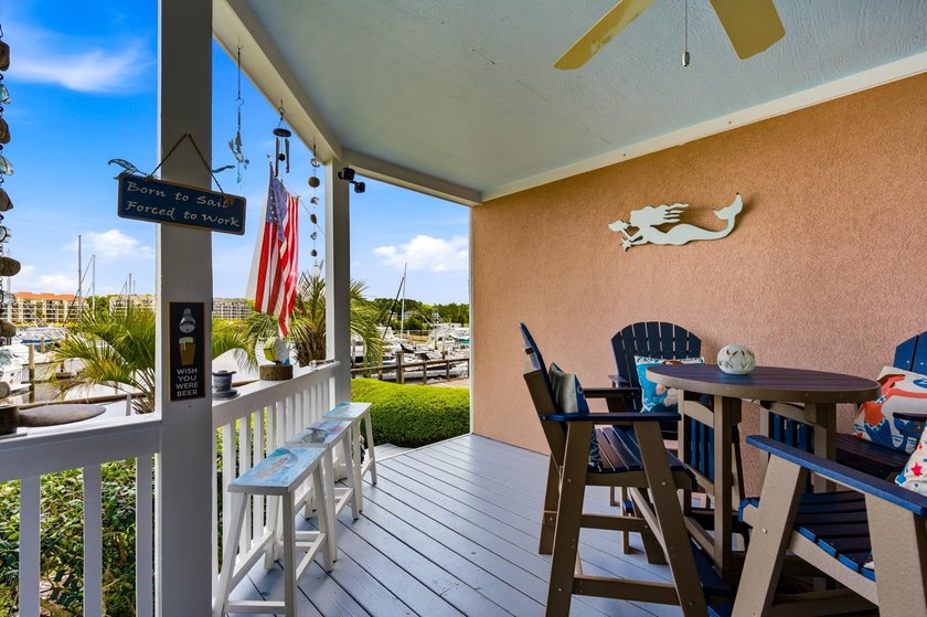 Welcome to waterfront living in the heart of Lightkeeper's - photo 21