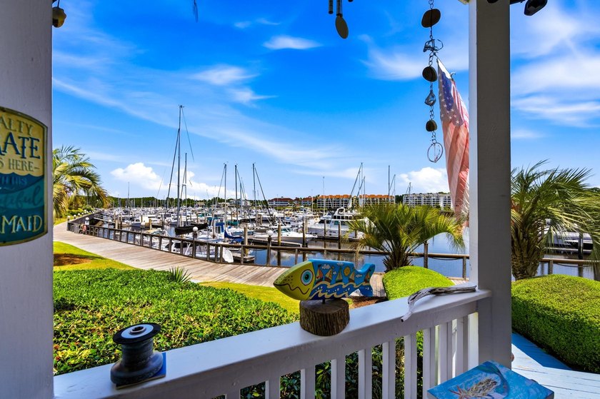Welcome to waterfront living in the heart of Lightkeeper's - photo 25