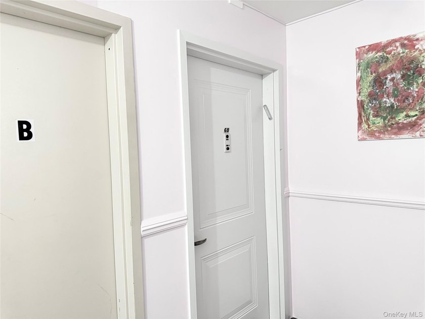 Opportunity in the heart of Brighton Beach! Unit 6B is located - photo 5