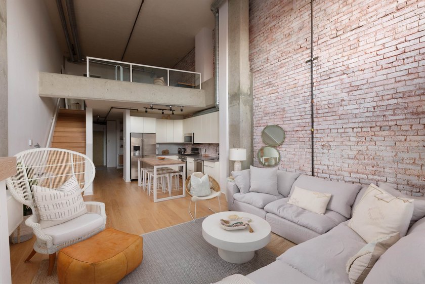 This two-level, 1 bedroom (potential for 2) Gastown loft sits on - photo 11