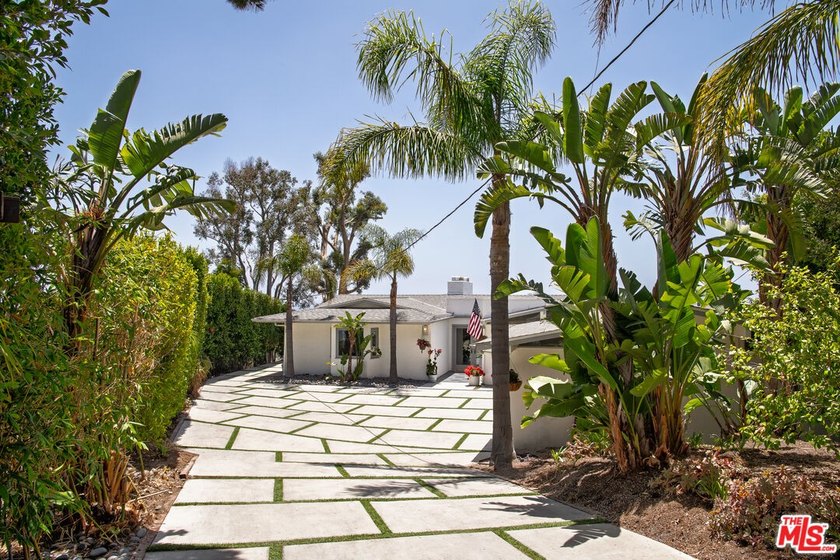 Harbor Vista Home is perched above Malibu's Civic Center with - photo 7