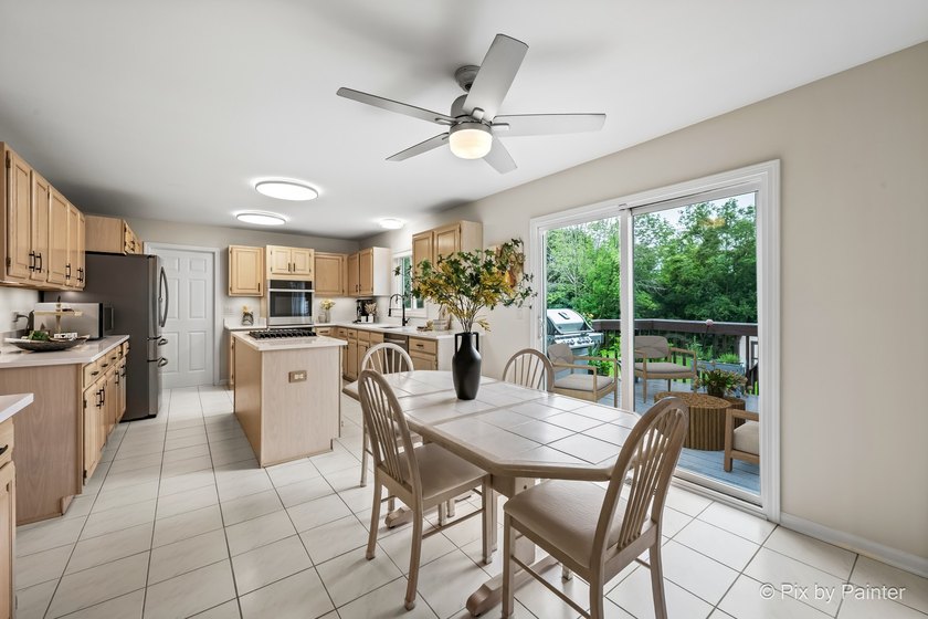Welcome to 1661 Kensington Drive, nestled on the eastern edge of - photo 21