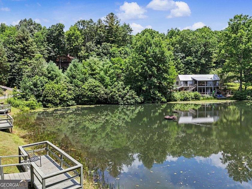Enjoy true lakefront living at this spacious mountain retreat - photo 46