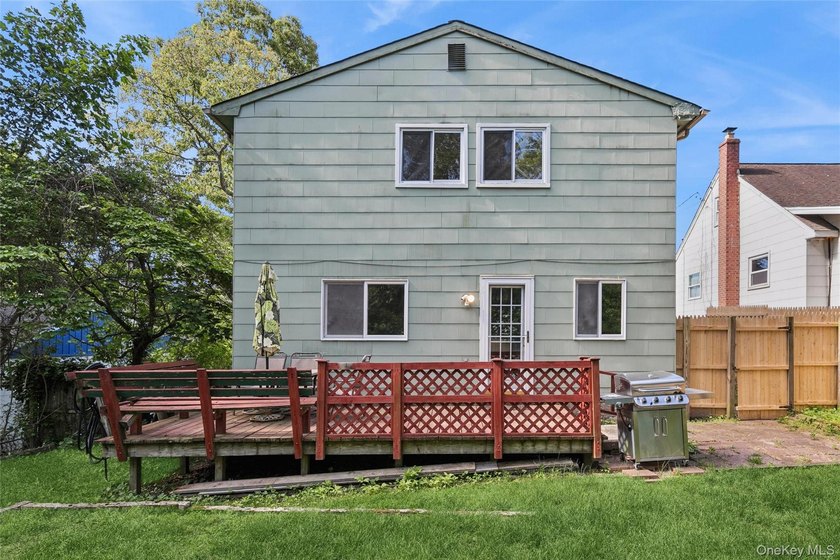 Nestled in the sought-after Lake Panamoka community, this - photo 33