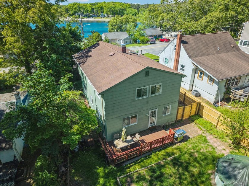 Nestled in the sought-after Lake Panamoka community, this - photo 41