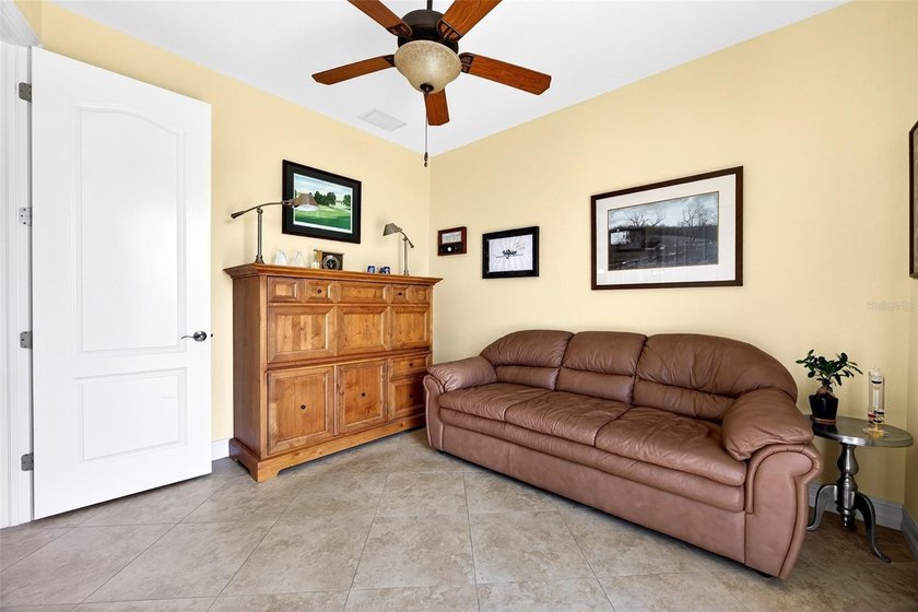 GOLF COURSE &amp; LAKE VIEWS! CUSTOM 3 BEDROOM, 2 BATH, 3-CAR GARAGE - photo 31
