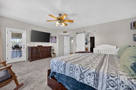 Owner-Agent. Situated on a beautifully maintained 1-acre parcel - photo 20
