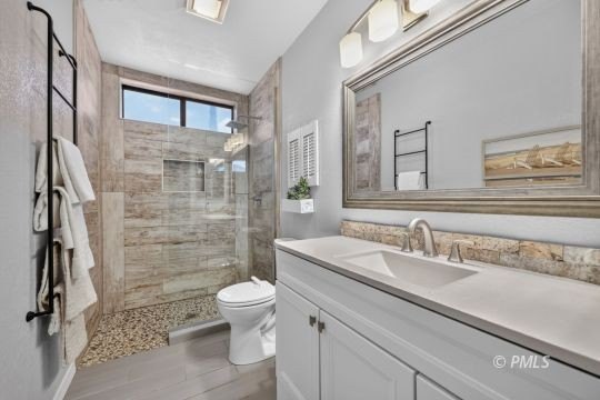 Owner-Agent. Situated on a beautifully maintained 1-acre parcel - photo 25