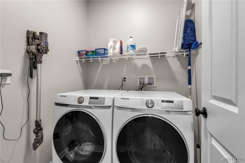 Looking for land, community, and move-in-ready comfort? Look no - photo 8