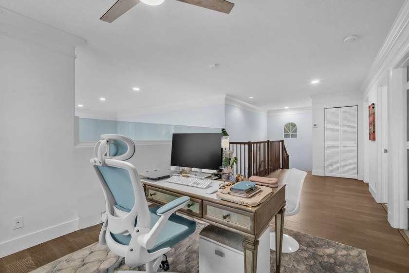 Circular drive sets the tone for this thoughtfully designed home - photo 31