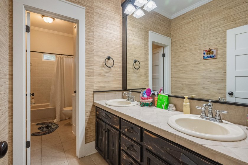 Stunning Lakefront Retreat with Custom Woodwork &amp; Westerly - photo 49