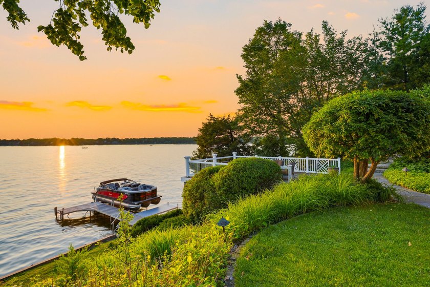 Stunning west-facing lakefront home with the best views of - photo 3
