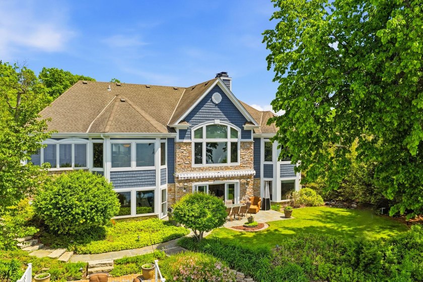 Stunning west-facing lakefront home with the best views of - photo 8
