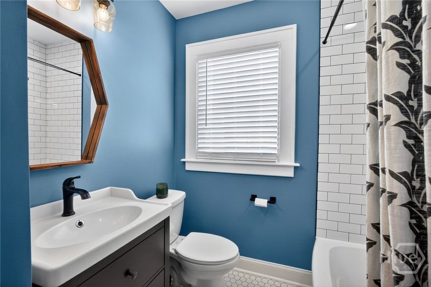BACK ON THE MARKET AT NO FAULT OF THE SELLERS. BUYER'S FINANCING - photo 22