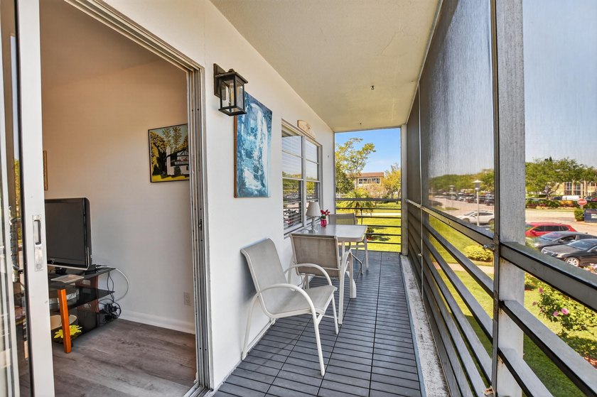 Beautifully RENOVATED 2nd floor CORNER condo in Century Village - photo 24