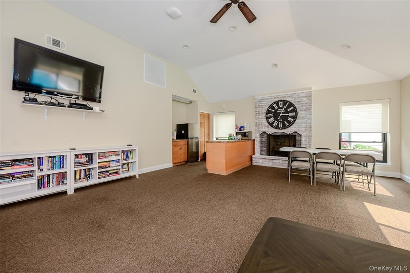 A rare opportunity to own a 2 bedroom, 2 bath ranch-style - photo 30