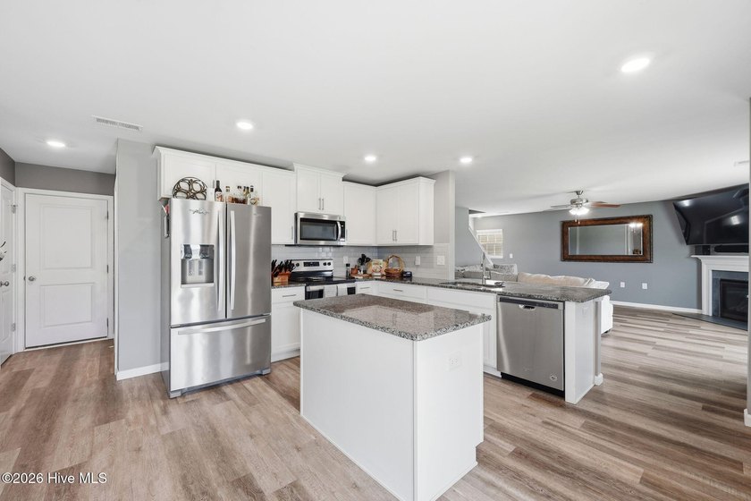 SELLER OFFERING 1 YEAR HOME WARRANTY. Welcome to 321 Ginger - photo 17