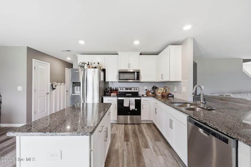 SELLER OFFERING 1 YEAR HOME WARRANTY. Welcome to 321 Ginger - photo 18