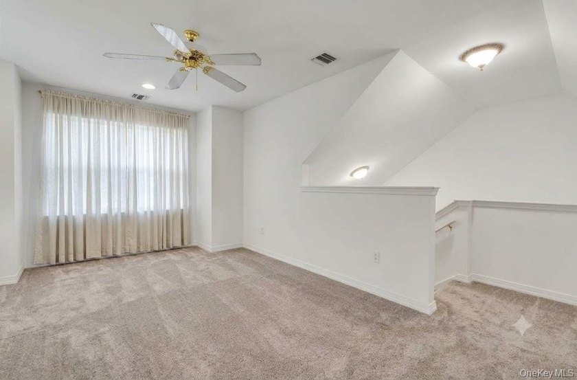 Sunken Pond Estates. 55+ Community in Riverhead. PLEASE NOTE: - photo 15