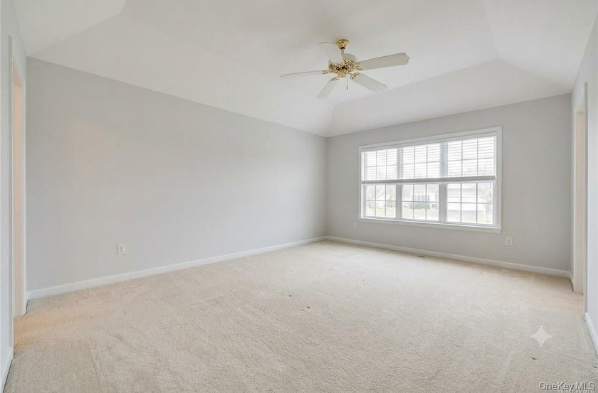 Sunken Pond Estates. 55+ Community in Riverhead. PLEASE NOTE: - photo 17