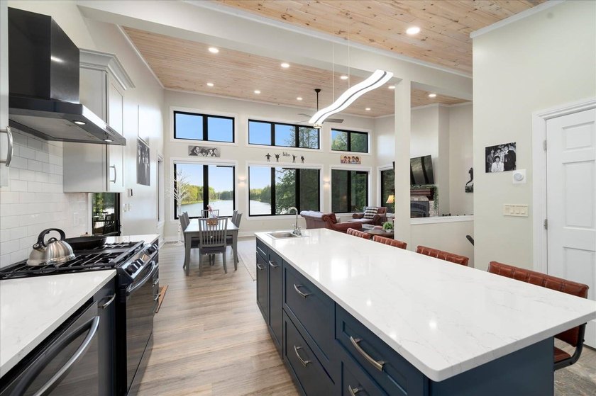 LUXURY PROPERTY AUCTION: 15-29 July. Current High Bid: $700,000 - photo 6