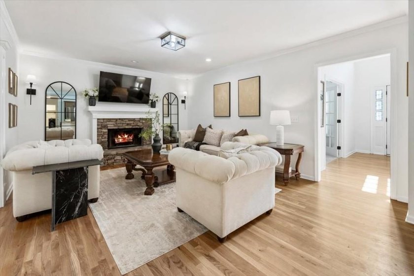 This welcoming home in the heart of the sought-after swim/tennis - photo 12