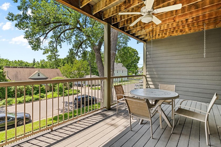 If you're looking for city life with great dining, entertainment - photo 26