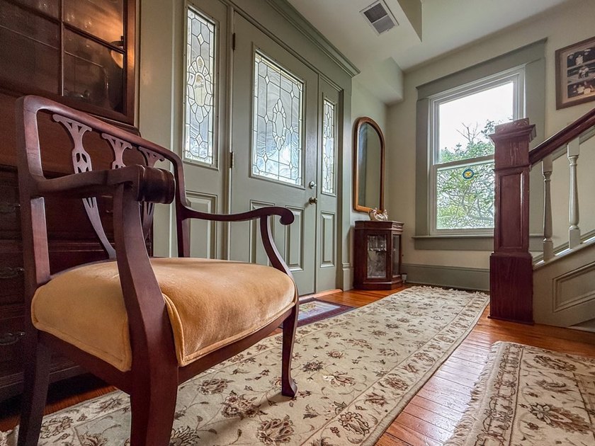 Located in the historic small town of Cape Charles on Bay Ave - photo 4