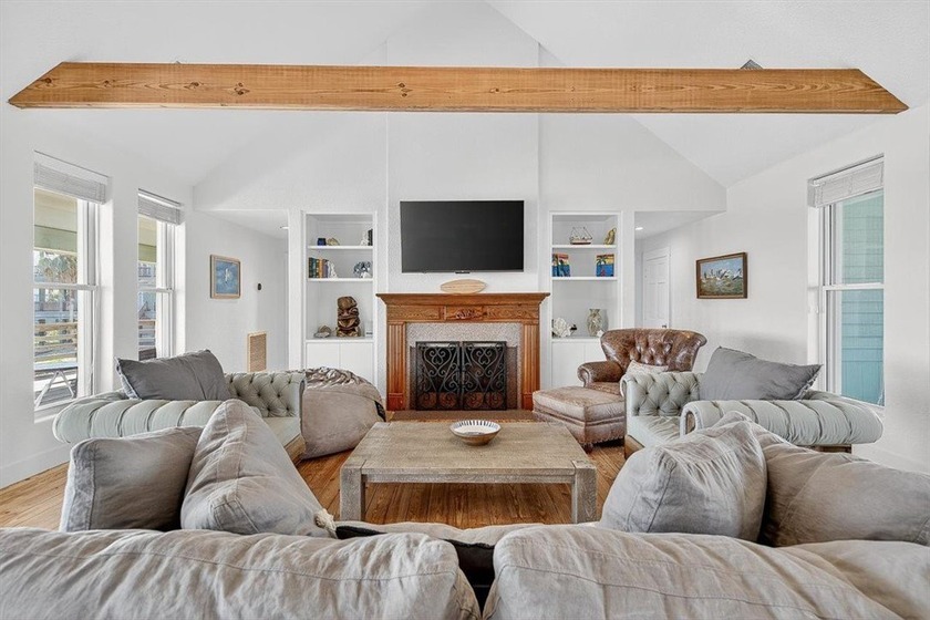 Coveted location &amp; Gulf views! This soulful Old Town home sits - photo 6