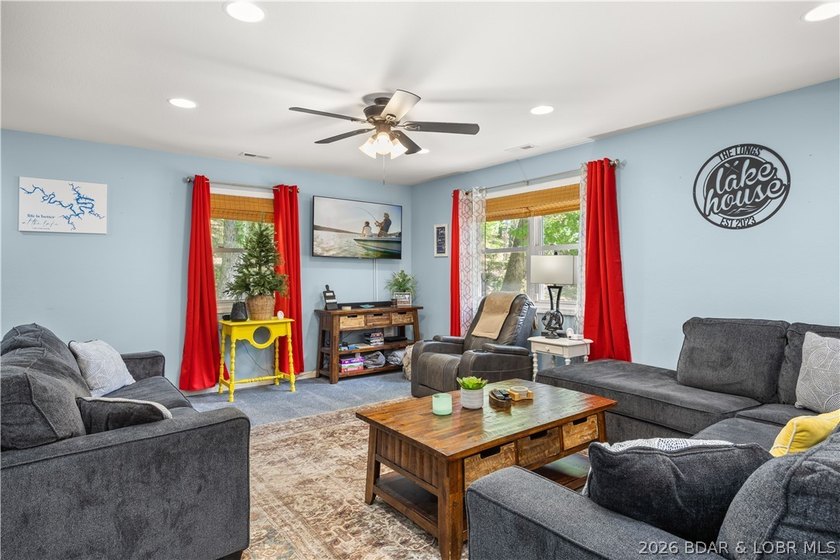 Escape to your private sanctuary in Sunrise Beach. Situated over - photo 13