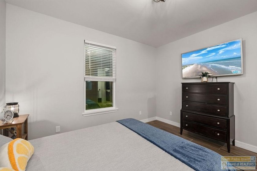 YOUR LUXURY RETREAT AWAITS - MOTIVATED SELLERS! Experience - photo 28