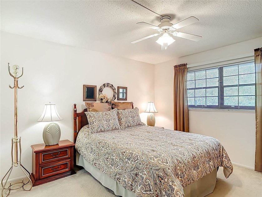 PRICE IMPROVEMENT! MOVE-IN READY &amp; TURNKEY FURNISHED! Experience - photo 16