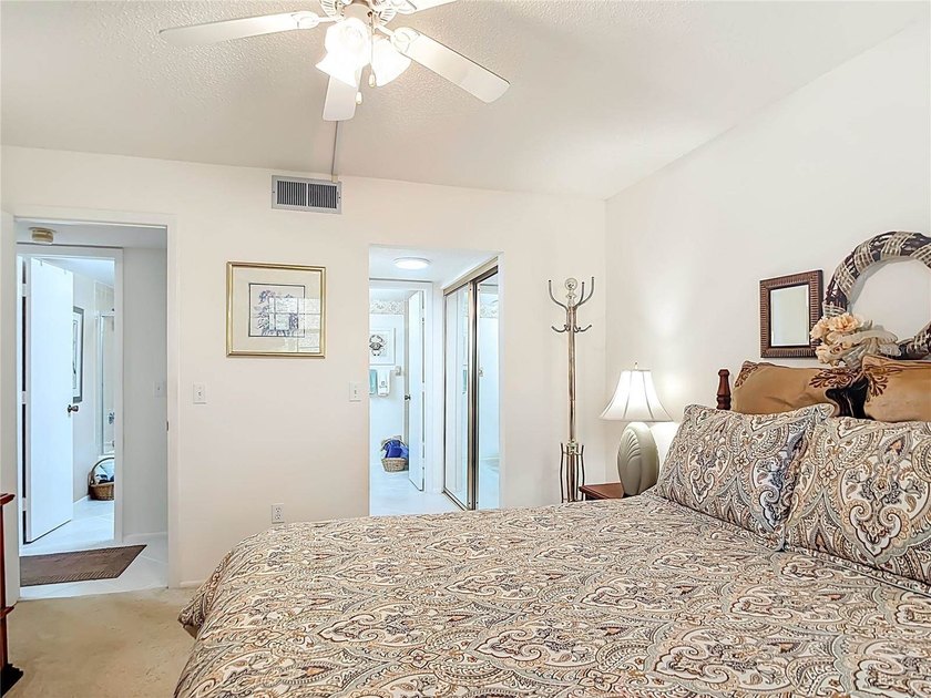 PRICE IMPROVEMENT! MOVE-IN READY &amp; TURNKEY FURNISHED! Experience - photo 18