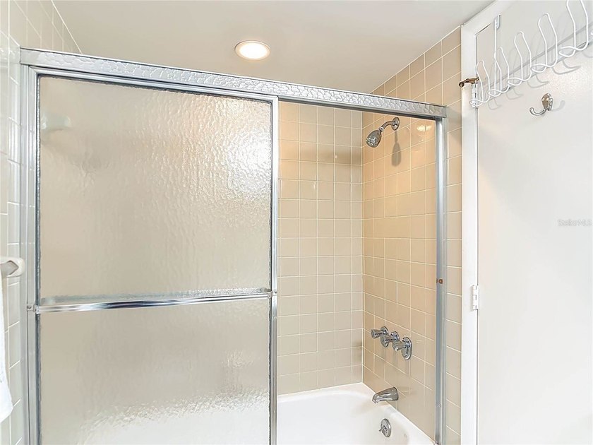 PRICE IMPROVEMENT! MOVE-IN READY &amp; TURNKEY FURNISHED! Experience - photo 21