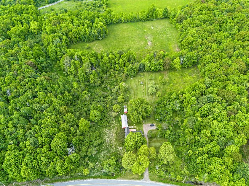 Welcome to a property that embodies everything people love about - photo 4