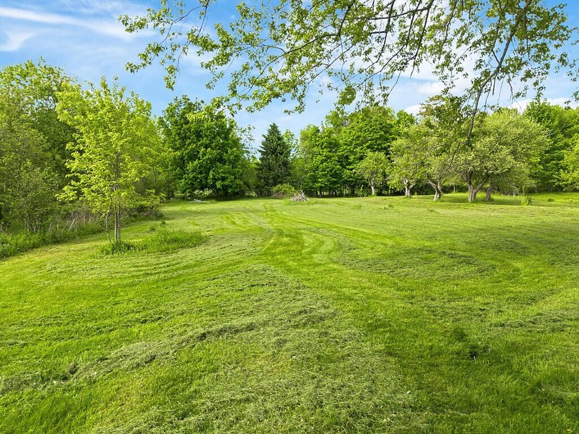 Welcome to a property that embodies everything people love about - photo 5