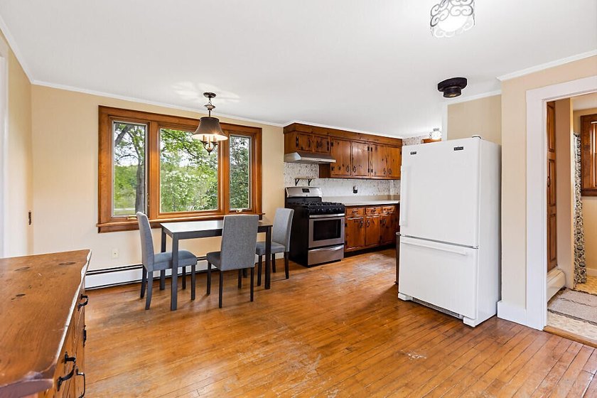 Welcome to a property that embodies everything people love about - photo 10