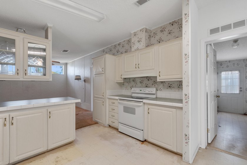 Calling all visionaries! This home The Preserve at Savanna Club - photo 4